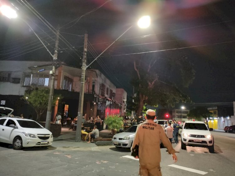 CIF vistoria flutuantes e bares e fecha festa clandestina com mais de 700 pessoas no Tarumã