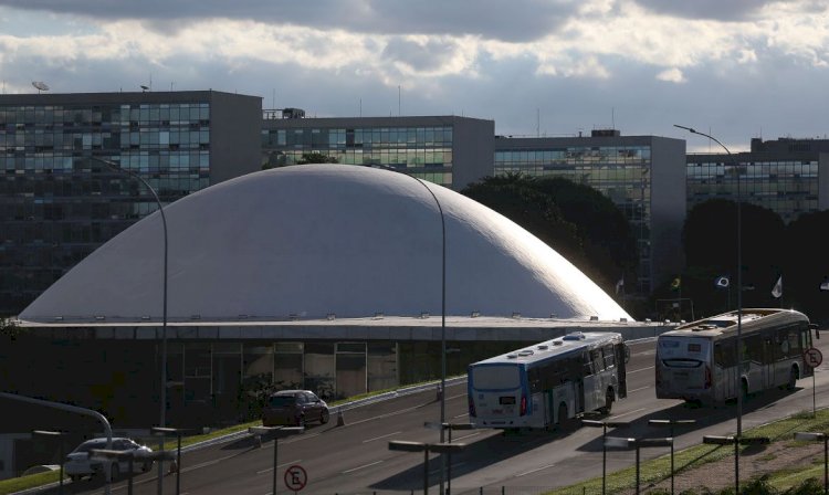 Senado pode votar mudança na concessão de transporte interestadual