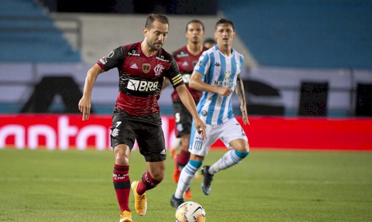 Flamengo encara Racing por vaga nas quartas da Libertadores