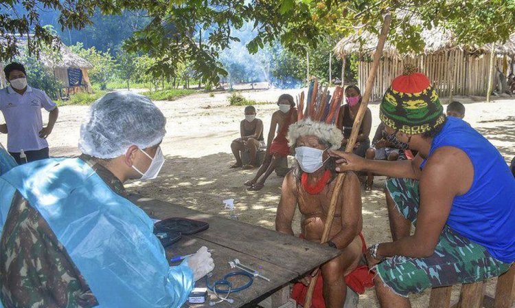 Comitê vai monitorar impactos da covid-19 sobre índios de Manaus