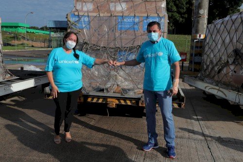 Wilson Lima recebe ajuda humanitária de 80 concentradores de oxigênio do Unicef e Opas