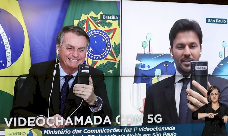 Bolsonaro recebe primeira videochamada com 5G