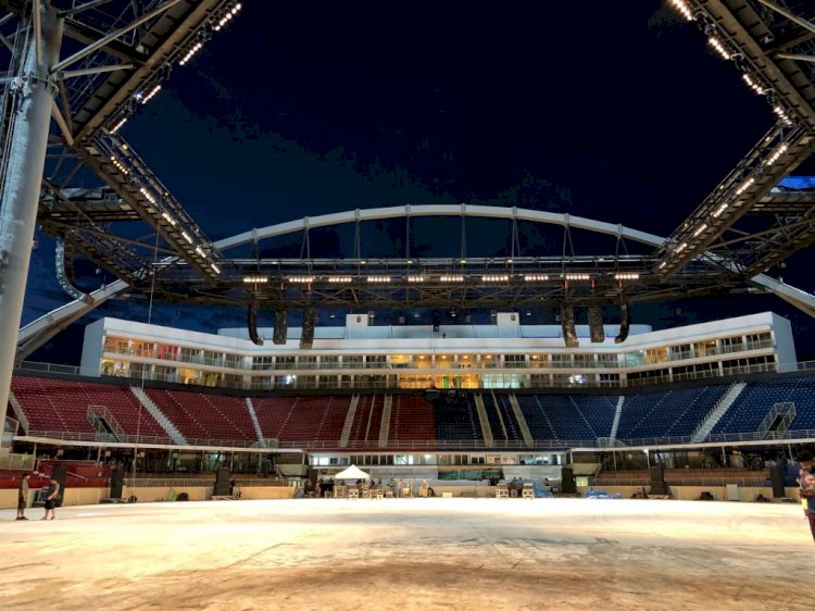 Em Parintins, Caprichoso e Garantido apresentam live direto da arena do Bumbódromo