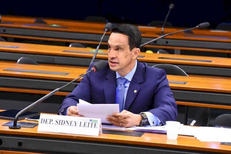 Ainda sem licenciamento ambiental, Dnit projeta mais quatro anos para conclusão de obras na BR-319