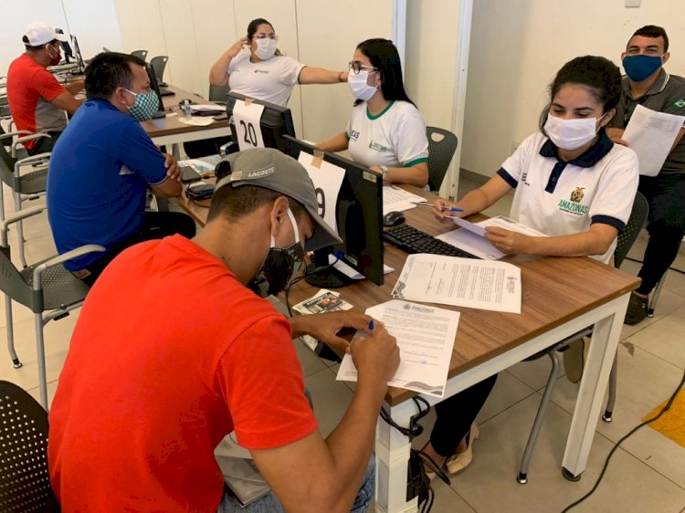 Governo do Amazonas paga 19ª parcela do auxílio-moradia aos moradores do Monte Horebe