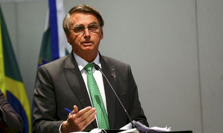 Presidente edita decreto que regulamenta o Auxílio Brasil