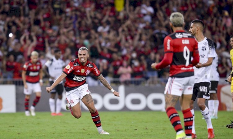 Flamengo vence Ceará e impede título do Atlético-MG