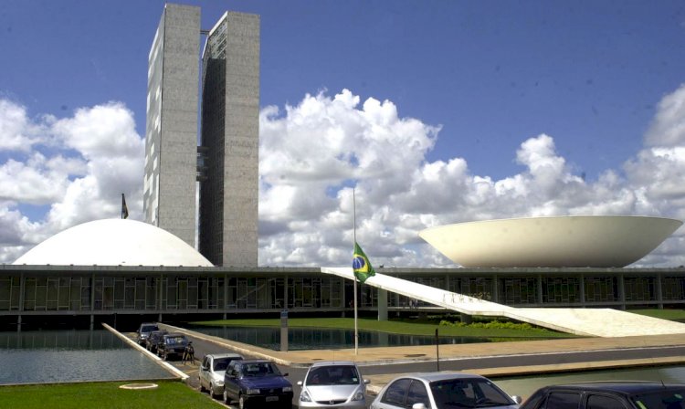 Presidentes da Câmara e do Senado discursam em sessão inagural