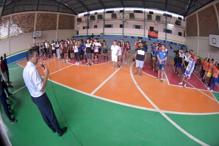 Deputado João Luiz participa da abertura dos jogos escolares da Escola Estadual Terezinha Almeida