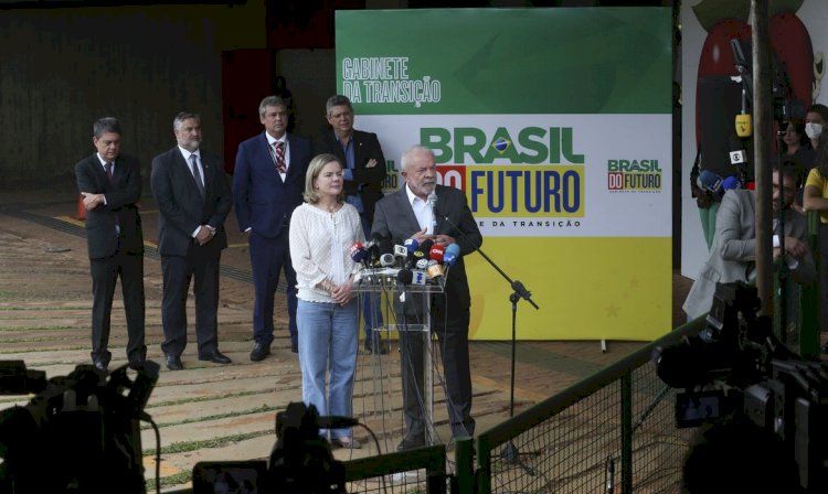 Equipe econômica terá autonomia, mas eu que fui eleito, diz Lula