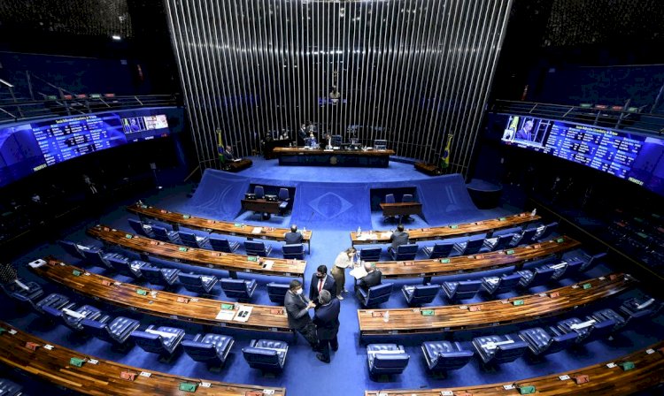 Senado aprova PEC da Transição