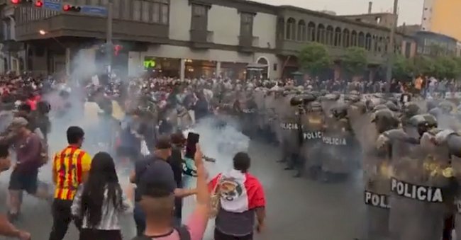 Protestos no Peru terminam com cinco presos e 20 feridos