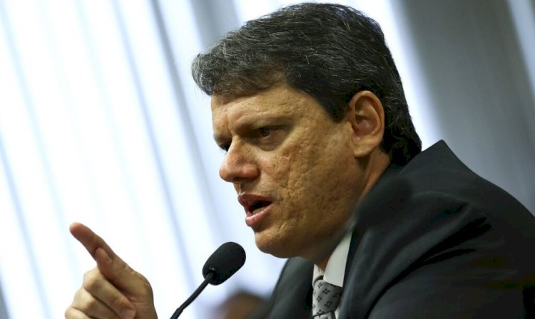 Governador de São Paulo cancela compromisso após passar por cirurgia