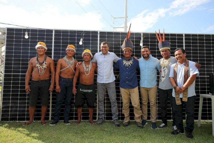 Brilha Amazonas: Wilson Lima entrega placas de energia solar a comunidades indígenas do Rio Negro