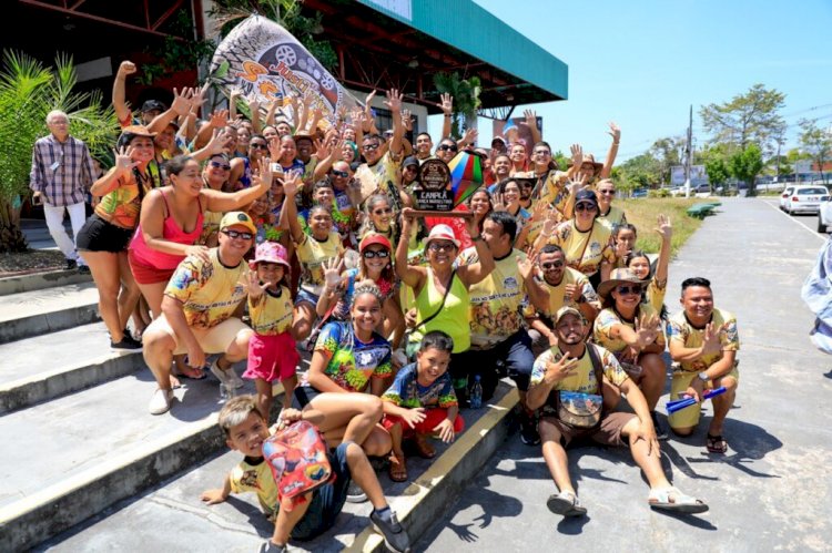 Grupos campeões das danças folclóricas comemoram o título da Categoria Ouro do 65º Festival Folclórico do Amazonas