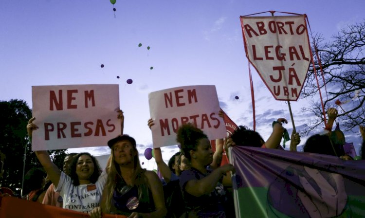 Legalização do aborto volta ao debate público com julgamento no STF