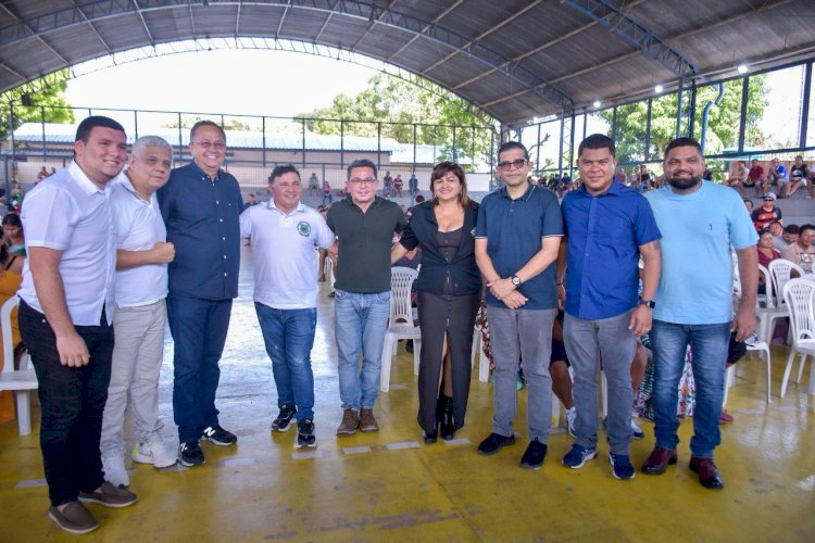 Em Iranduba, deputado João Luiz participa de entrega de kits de proteção individual do programa Atualiza Pescador