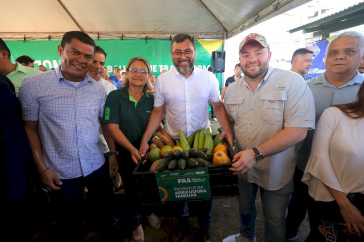 “Sem o triciclo carregamos caixas de 60 kg nas costas”, destaca agricultora que recebeu veículo para facilitar produção