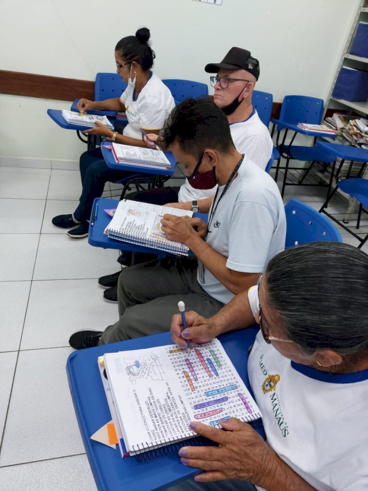 FUnATI e Semed reabrem matrículas para a escolarização de adultos e pessoas idosas