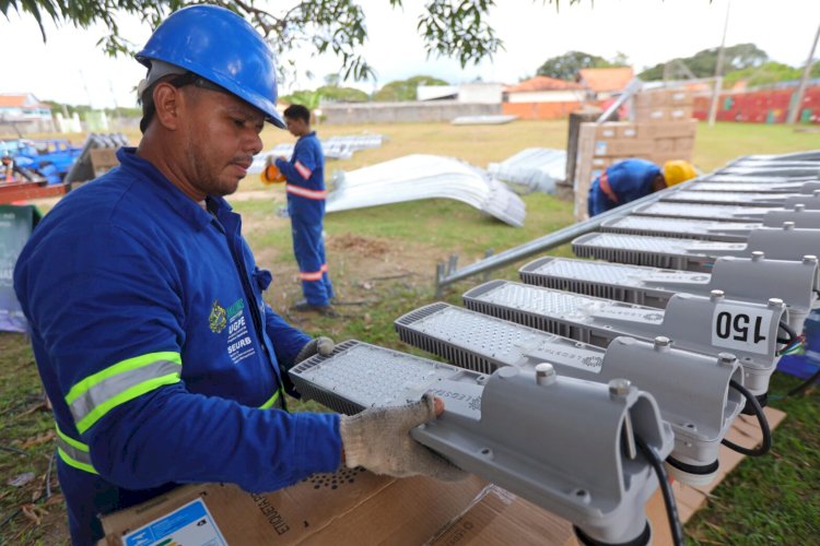 Governador Wilson Lima vai modernizar a iluminação pública em 81 comunidades de Parintins