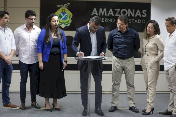 Governador Wilson Lima assina contrato para construção de residencial do Amazonas Meu Lar em Petrópolis