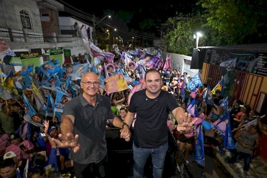 'Vamos trabalhar duro para diminuir o lixo dos igarapés', diz Roberto Cidade