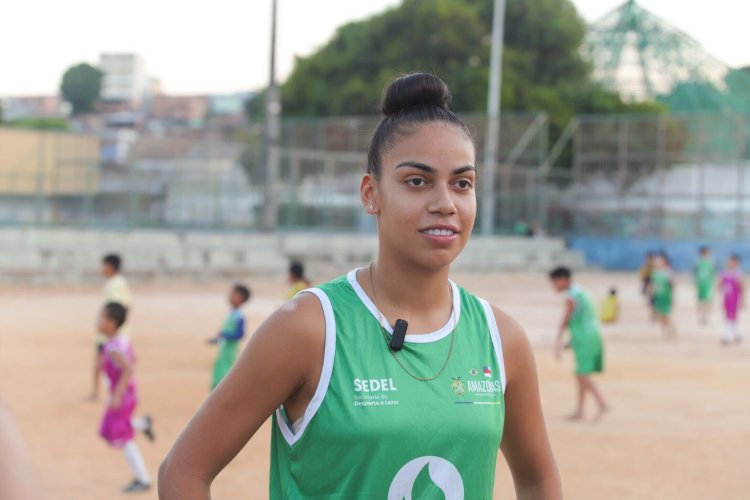 Jennyfer Matos, atleta do Pelci, é contratada pelo Palmeiras para competir na elite do futebol feminino do país