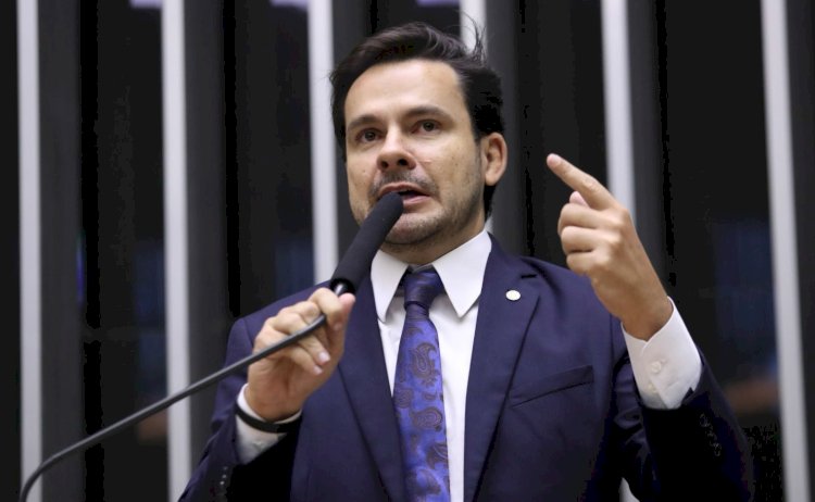 Capitão Alberto Neto cobra Ministério do Desenvolvimento Regional medidas emergênciais para o município de Humaitá.