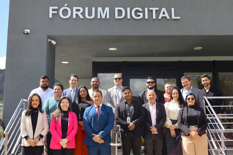 Fórum Digital de Padre Paraíso recebe Ponto de Inclusão Digital