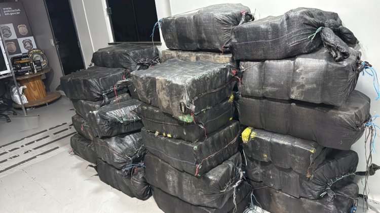 PC-AM prende quatro estrangeiros em embarcação no rio Solimões com 1,5 tonelada de cocaína e maconha avaliada em R$ 50 milhões