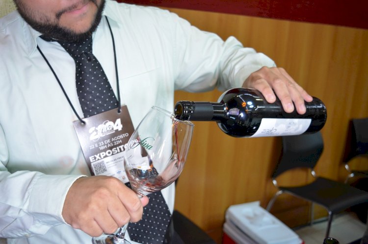 Palestras e workshops sobre vinhos e azeites serão experiências à parte na  FIVA 2025