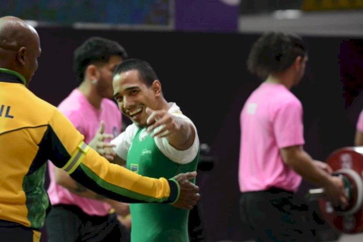 Paratleta amazonense conquista medalha de prata na Copa do Mundo de Halterofilismo