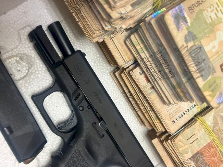 Polícia prende suspeito com R$ 300 mil e arma de fogo em Manaus