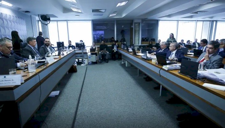 CPMI do INSS ouve ex-dirigentes de associação e conselho nesta segunda