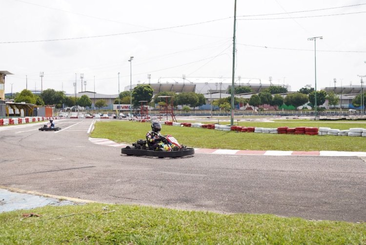 Governo do Amazonas inicia aulas de kart na Vila Olímpica de Manaus