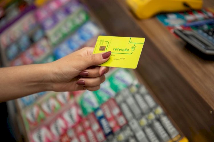 No Amazonas, modernização do vale-alimentação alcança 256,7 mil trabalhadores e 1,6 mil empresas