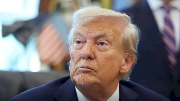 Trump diz em rede social que espaço aéreo da Venezuela está fechado