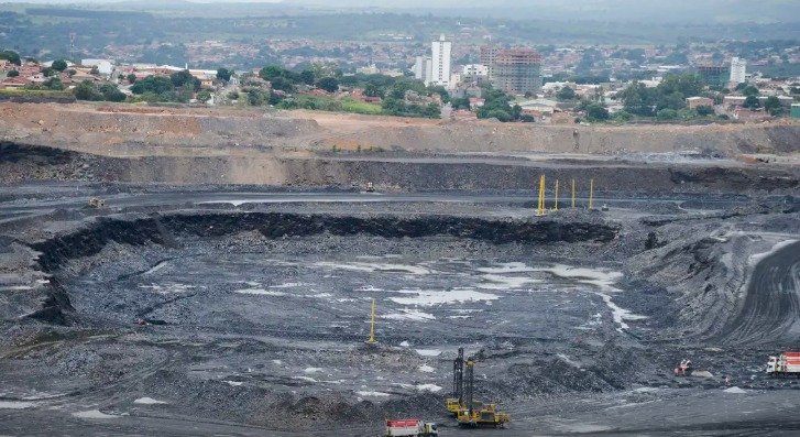 Estudo aponta irregularidade em 37% dos processos de mineração no país