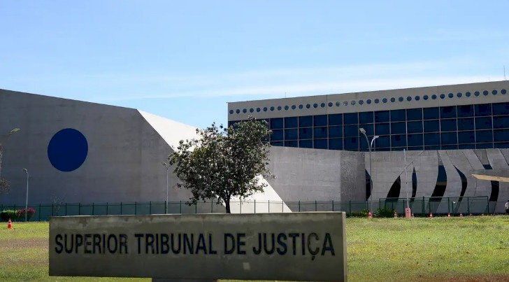 STJ restabelece setença de mulher ligada ao crime organizado a 82 anos