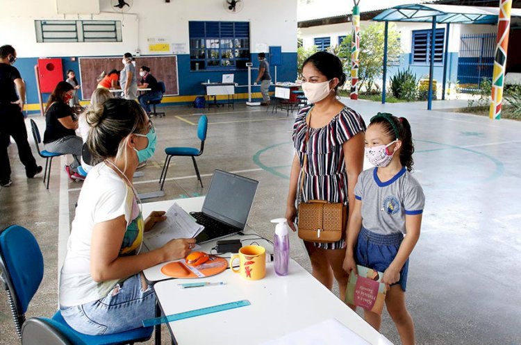 Lei autoriza pagamento a servidores de benefícios congelados na pandemia