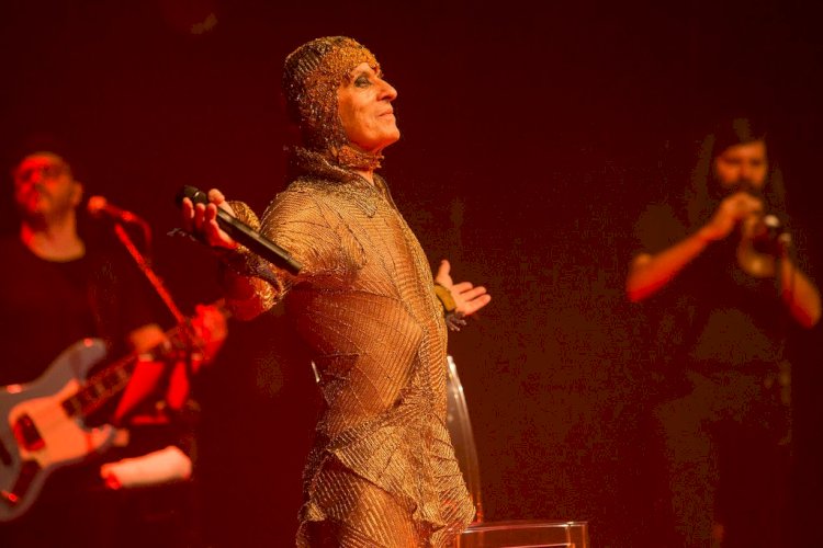 Ney Matogrosso se apresenta hoje pela primeira vez no Chile com o projeto Hola Rio