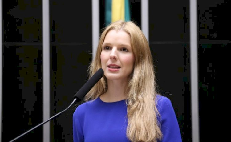 Comissão aprova incentivo fiscal para apoio a projetos culturais e esportivos em pequenos municípios