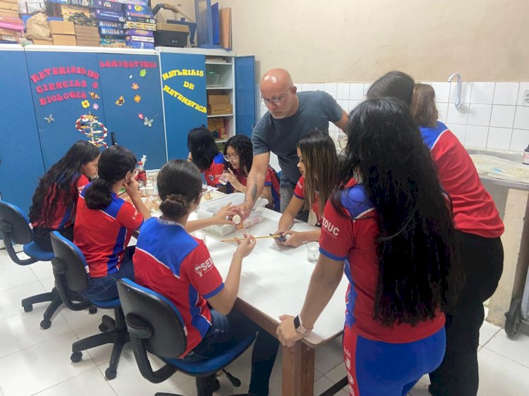 Professor do Amazonas é finalista do ‘Prêmio Nobel da Educação’ e representará o Brasil em Dubai