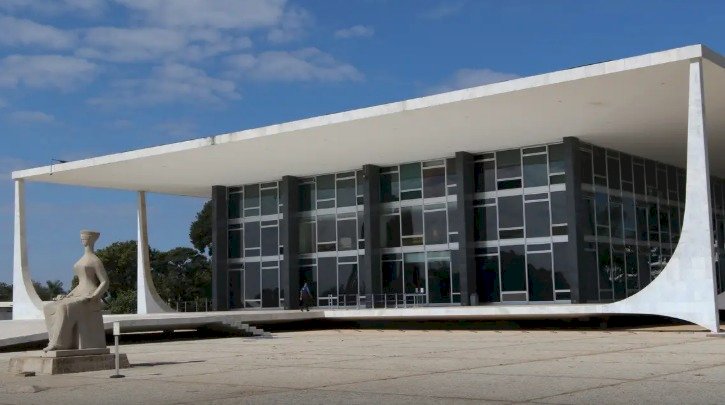 STF tem dois votos para negar novamente prisão domiciliar de Bolsonaro