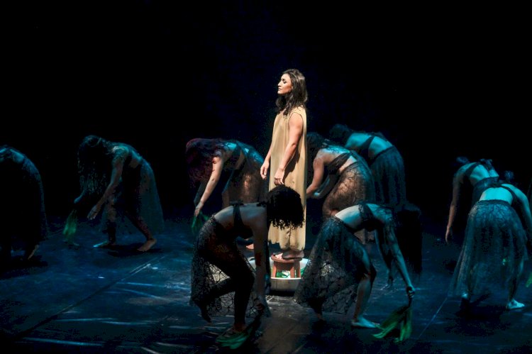 Balé Folclórico do Amazonas apresenta ‘I Kama Iaba’ em noite marcada por ancestralidade e força feminina