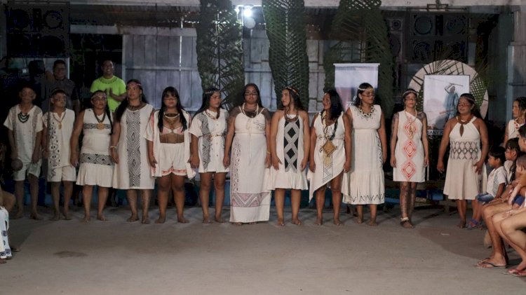 Projeto ‘Arte Kambeba’ reúne mulheres indígenas em imersão de saberes ancestrais na Comunidade Três Unidos, no AM